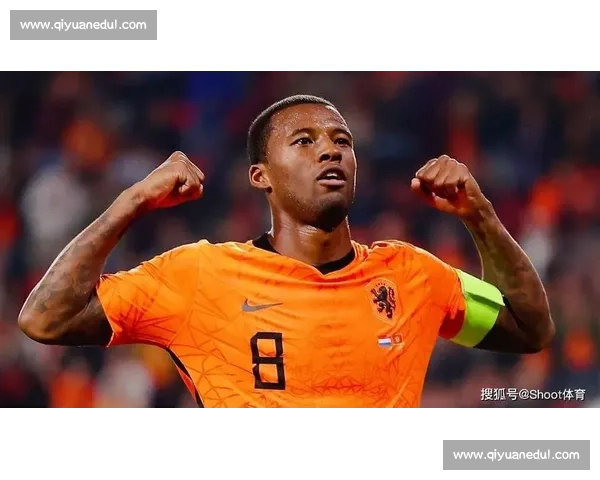 反越位战术解析与应用：提高防线效率与应对现代足球进攻策略